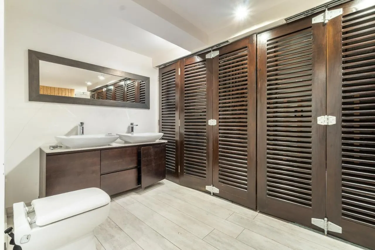 9M Of Center, Cannes High Luxe Villa Mila 6Bdrooms Heated Pool Sauna Cinema Fitness Валлорис 0*,